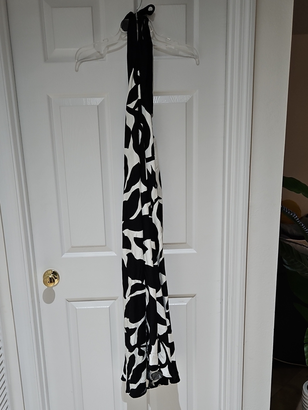 Cupshe Black & White Halter-Style Abstract Maxi Dress